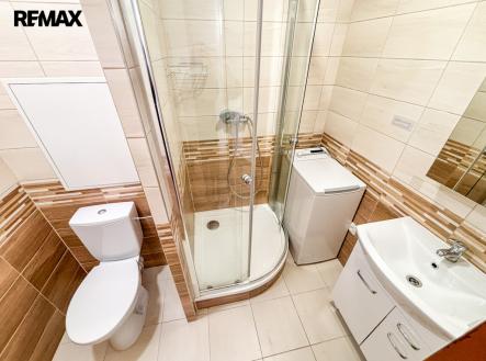 koupelna | Pronájem bytu, 1+1, 42 m²