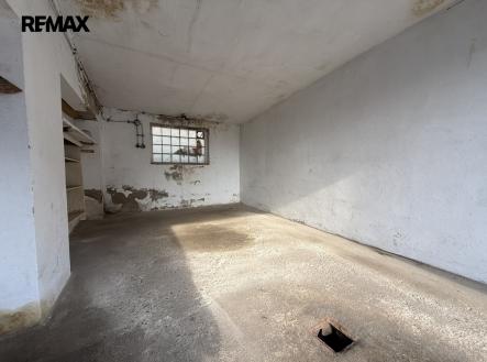 004.jpg | Prodej - malý objekt/garáž