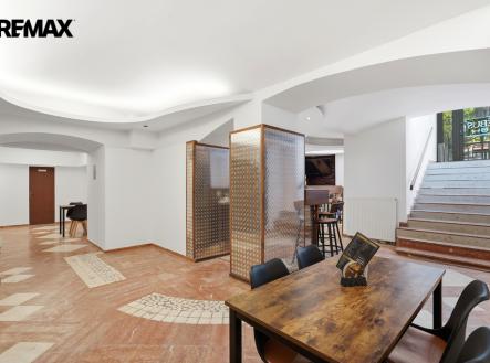 pronajem-bar-lidicke-namesti-usti-nad-labem-remax-reality-michal-vais004.jpg | Pronájem - restaurace, 140 m²