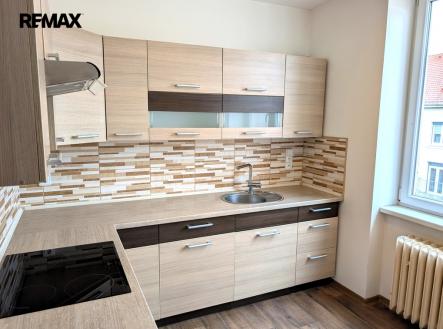 02.jpg | Pronájem bytu, 2+1, 58 m²