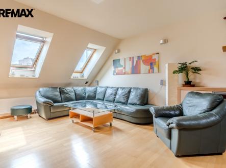 obývací pokoj 3 | Pronájem bytu, 5+kk, 280 m²