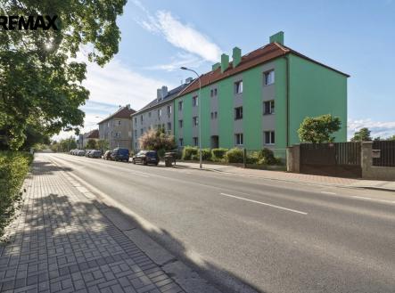 byt-prazska-zatec-remax-reality-michal-vais001.jpg | Prodej bytu, 1+1, 48 m²