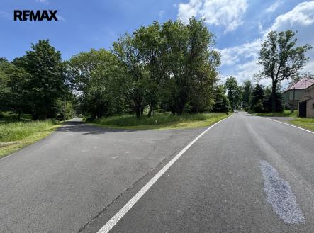 pozemek-krasny-les-martin-strojsa-reality-makler-remax001.jpeg | Prodej - pozemek pro bydlení, 1 342 m²