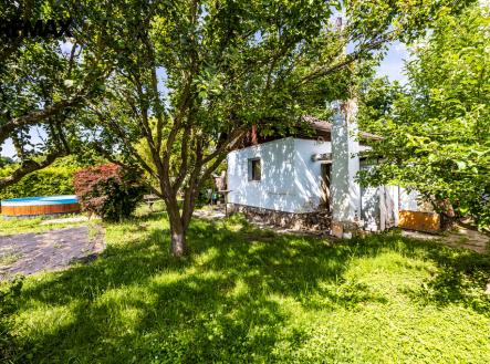 vha1679.jpg | Prodej - pozemek, zahrada, 417 m²
