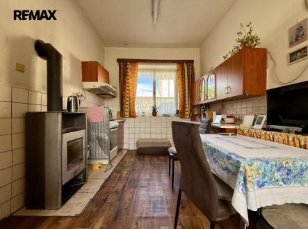 rodinny-dum-chotebudice-michal-vais-reality-makler-remax003.jpg | Prodej - dům/vila, 77 m²