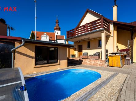 Prodej - dům/vila, 233 m² obrázek