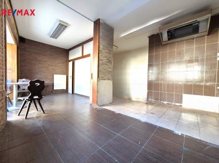 firefly-20250406174729.png | Prodej - restaurace, 150 m²