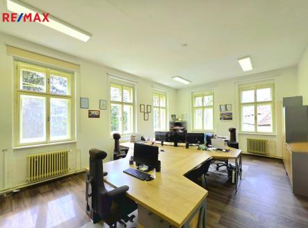 20250507-152449-1-1.jpg | Prodej - dům/vila, 413 m²