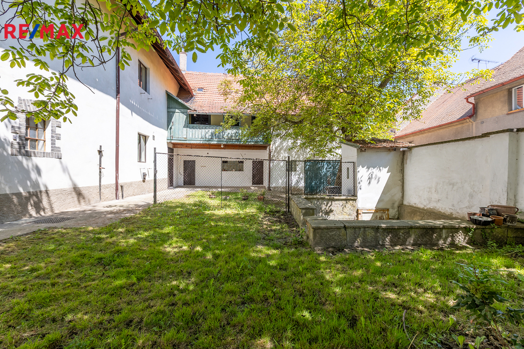 216a5054-hdr.jpg