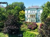 Prodej - dům/vila, 683 m²