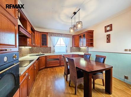 20241110-151700.jpg | Prodej - dům/vila, 397 m²