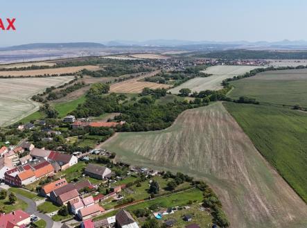 Prodej - pozemek pro bydlení, 1 978 m² obrázek