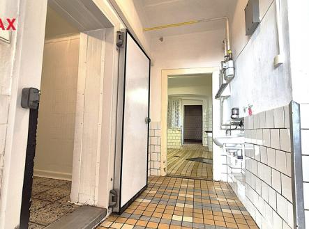 20250901-140414-0.jpg | Pronájem - jiné, 70 m²