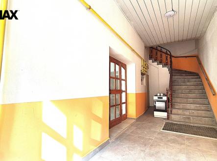 20250915-110114.jpg | Pronájem - obchodní prostor, 70 m²