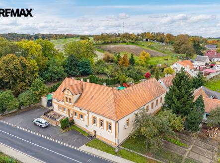 dji-20251016140337-0023-d.jpg | Prodej - nájemní dům, 670 m²