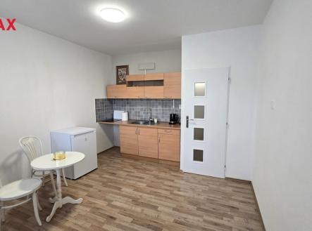 Pronájem bytu, 1+kk, 20 m² obrázek