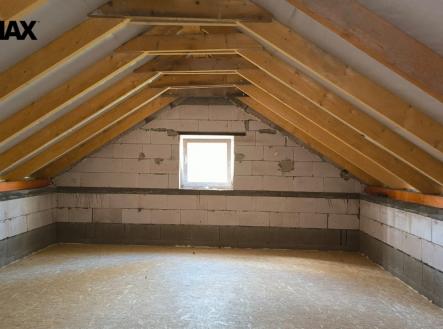 ceradice-pokoj-12.jpeg | Prodej - dům/vila, 182 m²