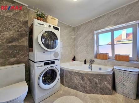 20251217-131923-1.jpg | Prodej - dům/vila, 290 m²