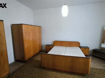 kryry-403-pokoj2.jpeg | Prodej - dům/vila, 117 m²