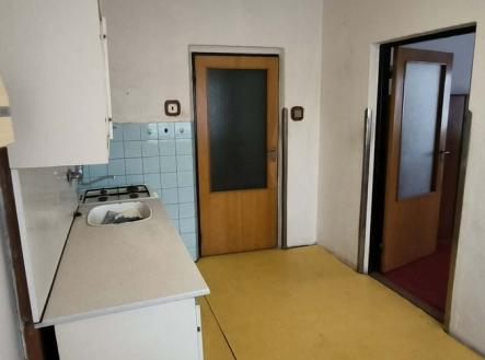 kryry-403-pokojkuchyn.jpeg | Prodej - dům/vila, 117 m²