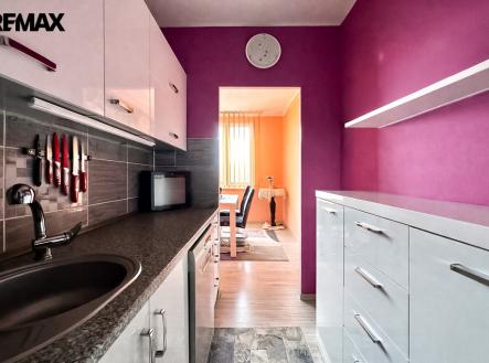 aecf712c-820b-4c4a-b89b-2a0375d69615-1.jpeg | Prodej bytu, 4+1, 76 m²