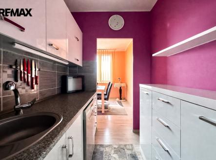 aecf712c-820b-4c4a-b89b-2a0375d69615-1.jpeg | Prodej bytu, 4+1, 76 m²