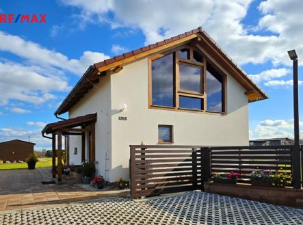 pohled-dum-celkovy.png | Prodej - dům/vila, 120 m²