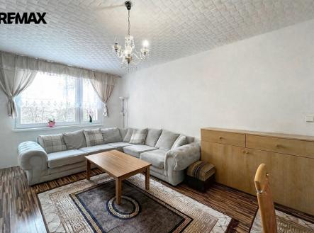 e6cc1e88-0a6e-4b38-831a-1e6b4749f247.png | Prodej bytu, 3+1, 79 m²