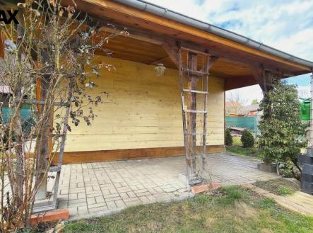 firefly-geminiflash-odstranit-kanystr-65773.png | Prodej - pozemek, zahrada, 572 m²