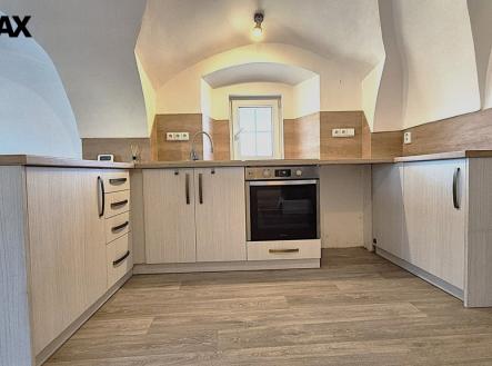 20260313-135051-0.jpg | Pronájem bytu, 4+kk, 80 m²