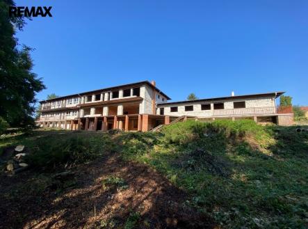 cerncice-areal.jpeg | Prodej - hotel, 2 000 m²