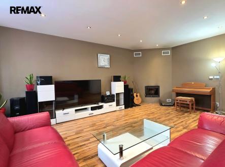 20260324-160041.jpg | Prodej - dům/vila, 300 m²