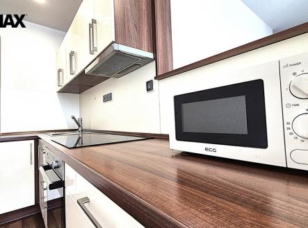 20260417-120532.jpg | Pronájem bytu, 2+kk, 42 m²