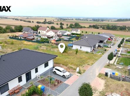 1.png | Prodej - pozemek pro bydlení, 952 m²