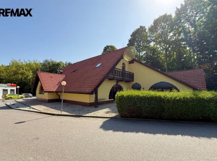 img-7242.jpg | Prodej - obchodní prostor, 450 m²