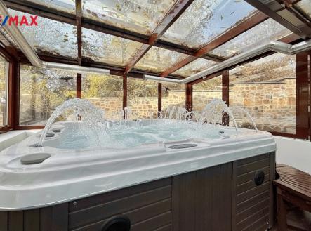 img-1978-1.jpg | Prodej - dům/vila, 650 m²