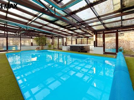 img-1796-1.jpg | Prodej - dům/vila, 650 m²