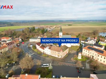 dum01.jpg | Prodej - dům/vila, 500 m²