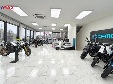 img-2757.jpg | Pronájem - obchodní prostor, 1 350 m²