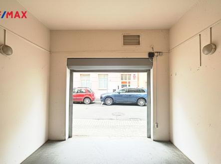 3.jpg | Prodej - malý objekt/garáž