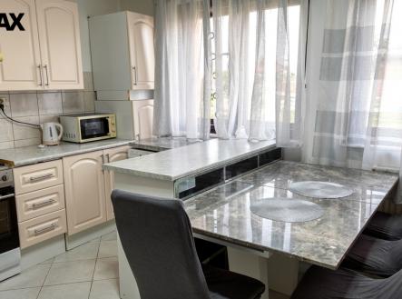 ai-3248331.jpg | Prodej - dům/vila, 343 m²