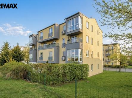 gemini-generated-image-gp87bpgp87bpgp87.jpg | Prodej bytu, 1+kk, 50 m²