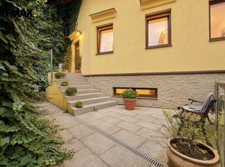 vstup01.jpg | Prodej - dům/vila, 190 m²