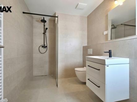 20250401-103146.jpg | Pronájem bytu, 2+kk, 62 m²