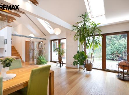pana6704.jpg | Prodej - dům/vila, 220 m²