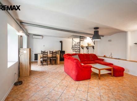 obývací pokoj a jídelna | Prodej - chata/rekreační objekt, 110 m²