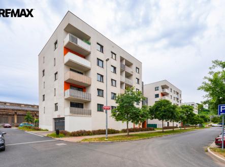 pohled na dům | Prodej bytu, 2+kk, 55 m²