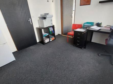 Pronájem - kanceláře, 43 m²