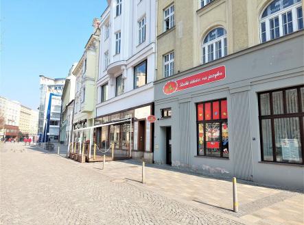 Pronájem - obchodní prostor, 146 m²