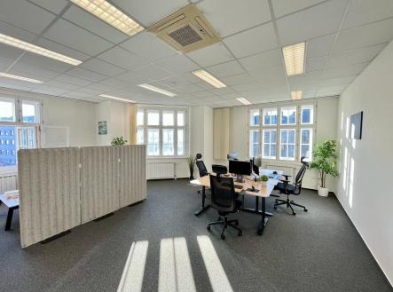 Pronájem - kanceláře, 134 m²